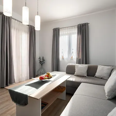 Morena アパート *